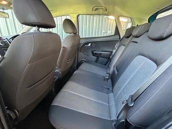 KIA VENGA 1.6 2 MPV 5dr Petrol Auto Euro 5 (123 bhp)