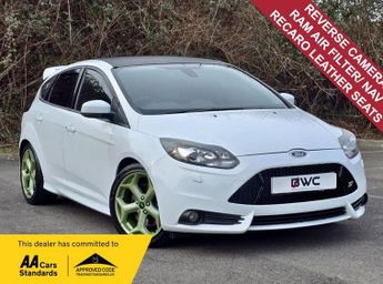 Ford Focus 2.0T EcoBoost ST-3 Hatchback 5dr Petrol Manual Euro 5 (s/s) (250