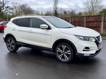 Nissan Qashqai 1.5 dCi N-CONNECTA 115 BHP + SAT NAV + GLASS SUNROOF