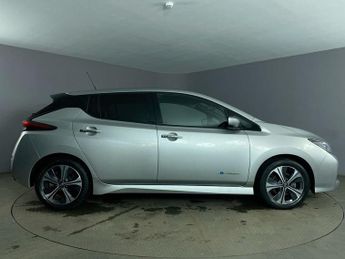 NISSAN LEAF 40kWh Tekna Hatchback 5dr Electric Auto (150 ps)