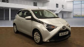 Toyota AYGO 1.0 VVT-i x-play Hatchback 5dr Petrol Manual Euro 6 (71 ps)