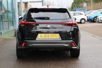 LEXUS UX 2.0 250h F Sport SUV 5dr Petrol Hybrid E-CVT Euro 6 (s/s) (184 p
