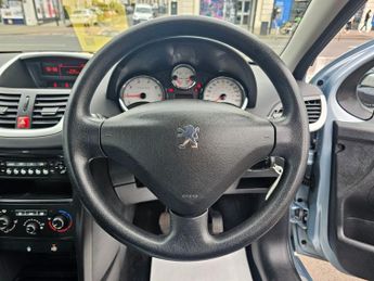 PEUGEOT 207 1.4 VTi Millesim Hatchback 5dr Petrol Manual Euro 5 (95 ps)
