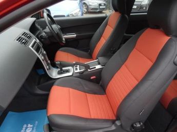 VOLVO C30 2.0D SE Sports Coupe 3dr Diesel Powershift Euro 4 (136 ps)