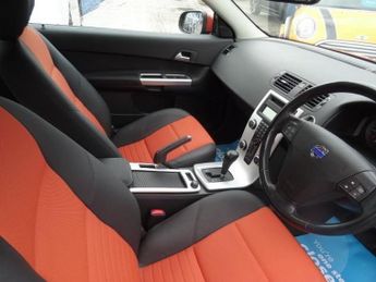 VOLVO C30 2.0D SE Sports Coupe 3dr Diesel Powershift Euro 4 (136 ps)
