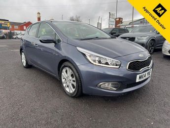 Kia Ceed 1.6 CRDi 2 Hatchback 5dr Diesel Auto Euro 5 (126 bhp)