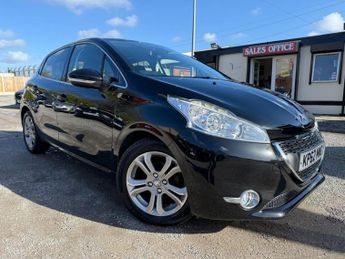 Peugeot 208 1.6 e-HDi Allure Hatchback 5dr Diesel Manual Euro 5 (s/s) (92 ps