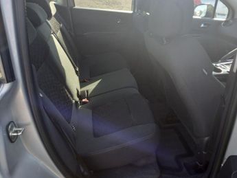 PEUGEOT 3008 1.6 e-HDi Active SUV 5dr Diesel EGC Euro 5 (s/s) (115 ps)