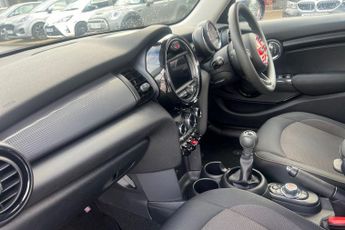 MINI HATCH 1.5 Cooper Classic Hatchback 5dr Petrol Manual Euro 6 (s/s) (136