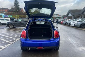 MINI HATCH 1.5 Cooper Classic Hatchback 5dr Petrol Manual Euro 6 (s/s) (136