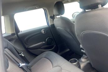 MINI HATCH 1.5 Cooper Classic Hatchback 5dr Petrol Manual Euro 6 (s/s) (136