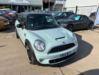 MINI Hatch 2.0 Cooper SD Hatchback 3dr Diesel Manual Euro 5 (s/s) (143 ps)