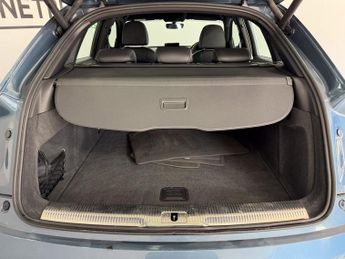 AUDI Q3 2.0 TDI S line SUV 5dr Diesel Manual Euro 6 (s/s) (150 ps)