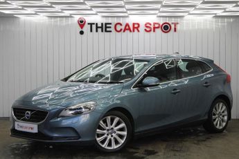 Volvo V40 1.6 D2 SE Lux Hatchback 5dr Diesel Powershift Euro 5 (s/s) (115 