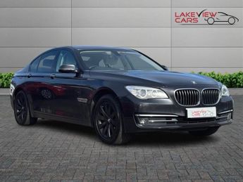 BMW 730 3.0 730d SE Saloon 4dr Diesel Auto Euro 5 (s/s) (258 ps)