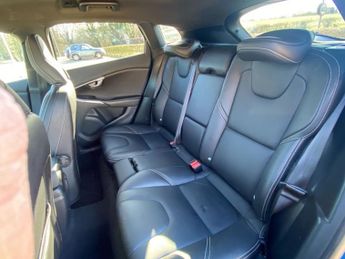 VOLVO V40 2.0 T2 R-Design Edition Hatchback 5dr Petrol Manual Euro 6 (s/s)