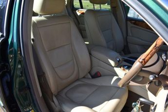 JAGUAR XJ 4.2 XJ8 SE Saloon 4dr Petrol Automatic (264 g/km, 300 bhp)