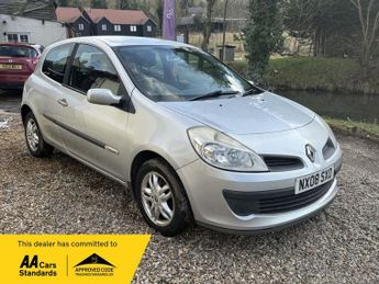 Renault Clio 1.2 16v Rip Curl Hatchback 3dr Petrol Manual (139 g/km, 75 bhp)