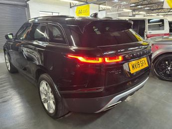 LAND ROVER RANGE ROVER VELAR 2.0 P300 GPF R-Dynamic SE SUV 5dr Petrol Auto 4WD Euro 6 (s/s) (