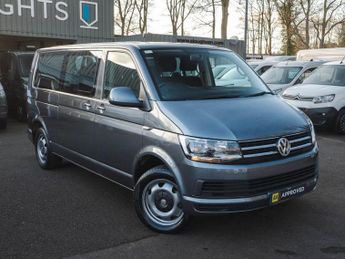 Volkswagen Transporter 2.0 TDI BlueMotion Tech SE Minibus Double Cab 5dr Diesel DSG FWD