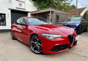 Alfa Romeo Giulia 2.0 TB VELOCE 4d 277 BHP