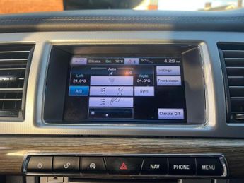 JAGUAR XF 2.2d Premium Luxury Saloon 4dr Diesel Auto Euro 5 (s/s) (190 ps)