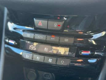 PEUGEOT 208 1.4 ALLURE E-HDI  5d 68 BHP