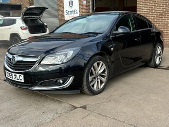 Vauxhall Insignia 2.0 CDTi SRi Nav Hatchback 5 Door Diesel Automatic Black