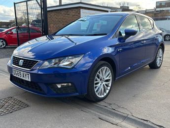 SEAT Leon 1.6 TDI SE Dynamic Hatchback 5 Door Diesel Manual Blue Euro 6 1 