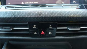 VOLKSWAGEN GOLF 1.5 eTSI MHEV R-Line Hatchback 5dr Petrol Hybrid DSG Euro 6 (s/s