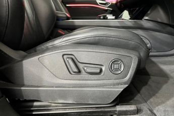 AUDI E-TRON 55 Launch Edition SUV 5dr Electric Auto quattro 95kWh (408 ps) V