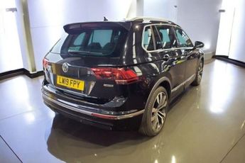 VOLKSWAGEN TIGUAN 2.0 TSI R-Line Tech DSG 4Motion (190ps)