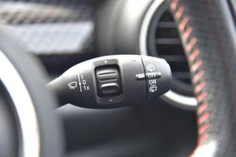 MINI HATCH 2.0 Cooper SD Hatchback 3dr Diesel Auto 6Spd Euro 6 (s/s) (170 p