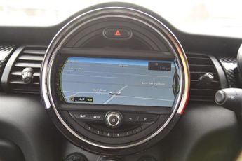 MINI HATCH 2.0 Cooper SD Hatchback 3dr Diesel Auto 6Spd Euro 6 (s/s) (170 p