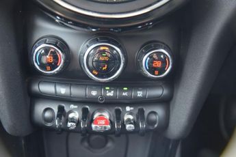 MINI HATCH 2.0 Cooper SD Hatchback 3dr Diesel Auto 6Spd Euro 6 (s/s) (170 p