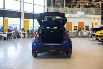 TOYOTA YARIS 1.5 VVT-h Dynamic Hatchback 5dr Petrol Hybrid E-CVT Euro 6 (s/s)