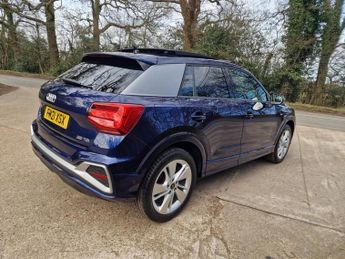 AUDI Q2 2.0 TDI 30 S line SUV 5dr Diesel S Tronic Euro 6 (s/s) (116 ps)