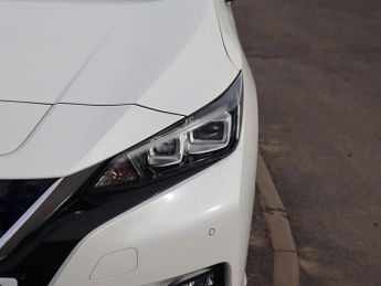 NISSAN LEAF 40kWh Tekna Hatchback 5dr Electric Auto (150 ps)