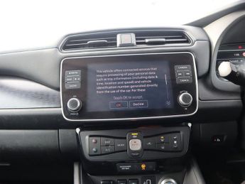 NISSAN LEAF 40kWh Tekna Hatchback 5dr Electric Auto (150 ps)