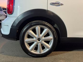 MINI COUNTRYMAN 2.0 Cooper SD SUV 5dr Diesel Auto Euro 5 (143 ps)
