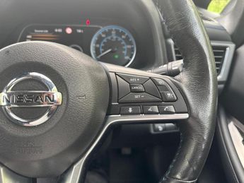 NISSAN LEAF 40kWh N-Connecta Hatchback 5dr Electric Auto (150 ps)