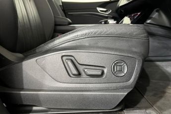 AUDI E-TRON 55 SUV 5dr Electric Auto quattro 95kWh (408 ps) Touchscreen, App