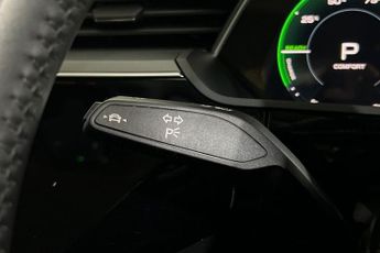AUDI E-TRON 55 SUV 5dr Electric Auto quattro 95kWh (408 ps) Touchscreen, App