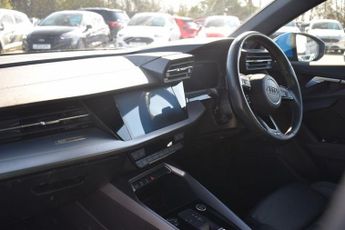 AUDI A3 1.0 TFSI 30 S line Sportback 5dr Petrol S Tronic Euro 6 (s/s) (1