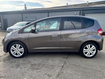HONDA JAZZ 1.4 i-VTEC ES Plus Hatchback 5dr Petrol CVT Euro 5 (99 ps)