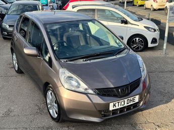 HONDA JAZZ 1.4 i-VTEC ES Plus Hatchback 5dr Petrol CVT Euro 5 (99 ps)