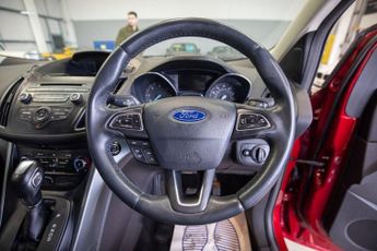 FORD KUGA 2.0 TDCi EcoBlue Zetec SUV 5dr Diesel Powershift Euro 6 (120 ps)