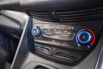 FORD KUGA 2.0 TDCi EcoBlue Zetec SUV 5dr Diesel Powershift Euro 6 (120 ps)