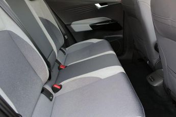 VOLKSWAGEN ID.3 Pro Performance 58kWh Family Hatchback 5dr Electric Auto (204 ps