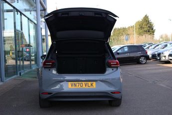 VOLKSWAGEN ID.3 Pro Performance 58kWh Family Hatchback 5dr Electric Auto (204 ps